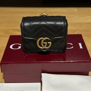 💯%Authentic!Brand New! Gucci Black Marmont with GG Gold Logo KeyChain/Bag Charm